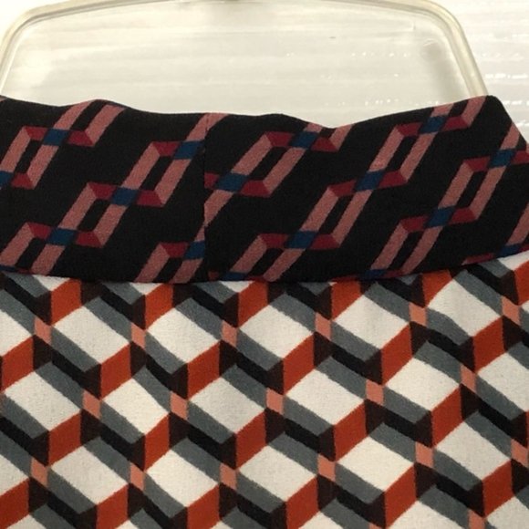 BCBGMaxAzria Cathleen geometric sleeveless top - Picture 8 of 16